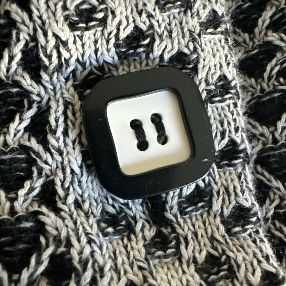 Habitat Sweater Sleeveless Size Small Buttons Artsy Maxamalism Office Travel 🖤 - Picture 2 of 7